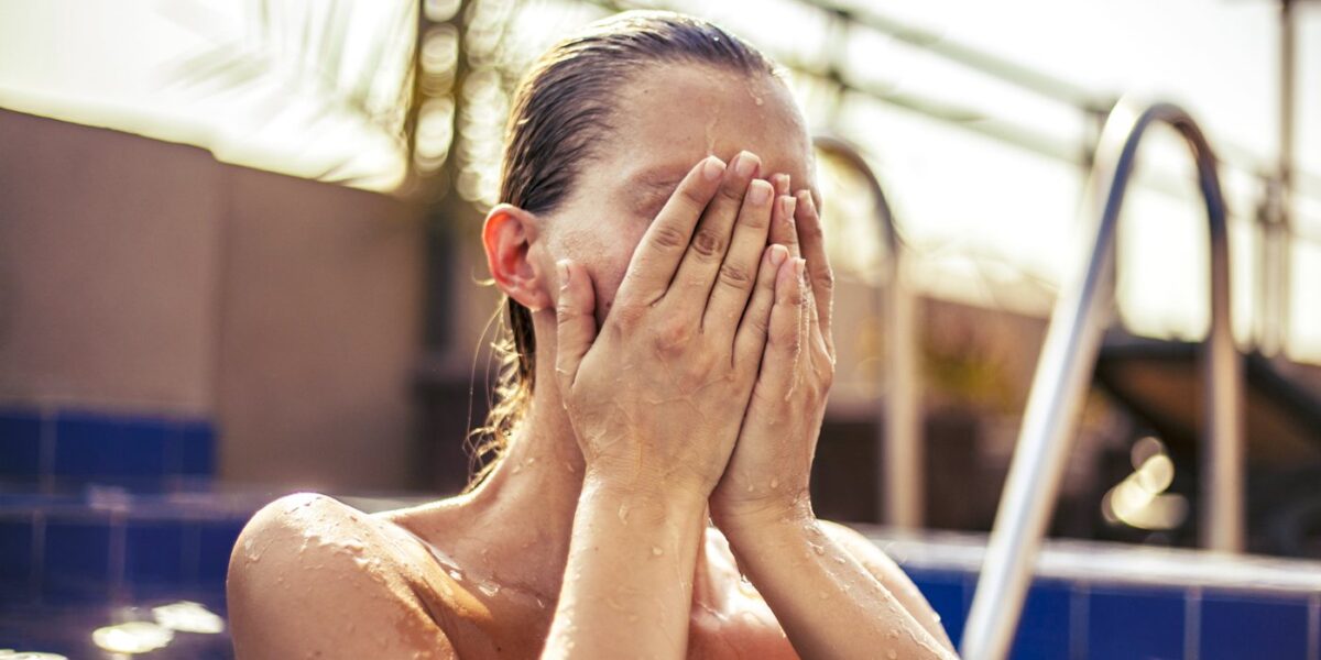 Why your Eyes are Red after Swimming in the Pool